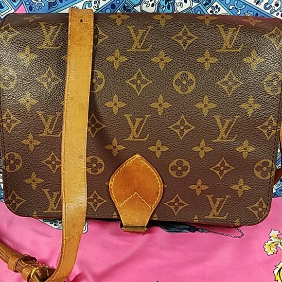 Louis Vuitton Handbags - Authentic Louis Vuitton Monogram Crossbody Bag